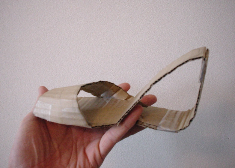 Cardboard model of Möbius shoe